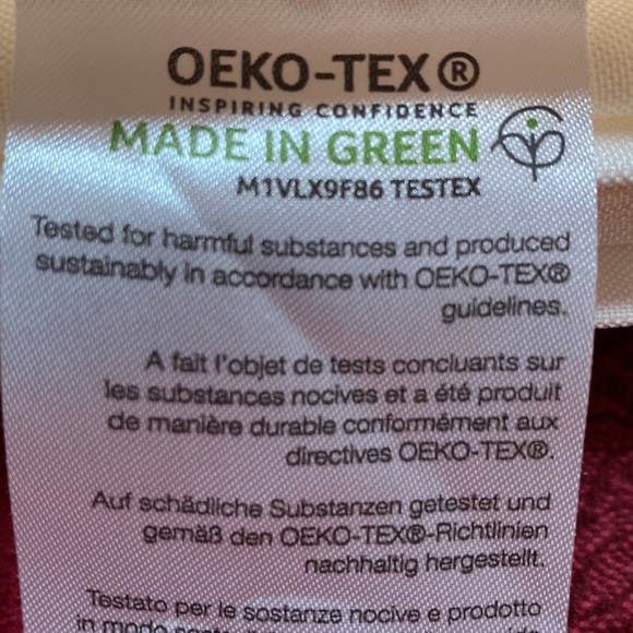 White fabric— long and wide. - Picture 5 of 5